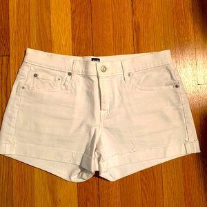 GAP white denim 3” shorts, size 28